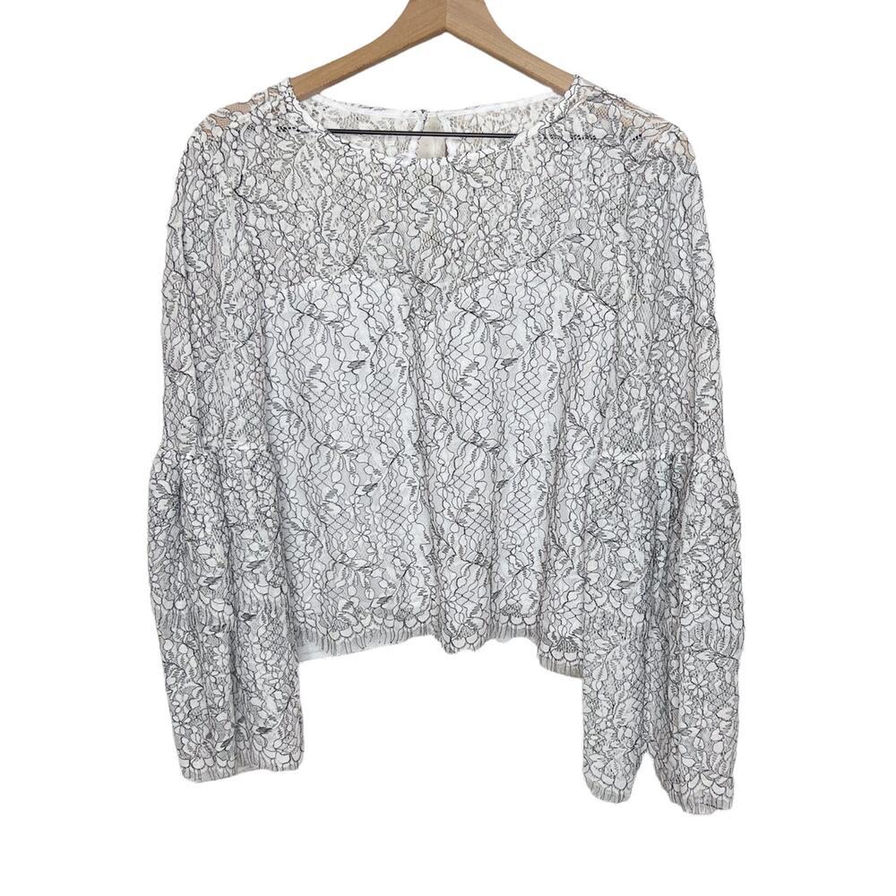 CUPCAKES & CASHMERE Women's Med Basewood Lace Bell Sleeve Blouse Top Black White